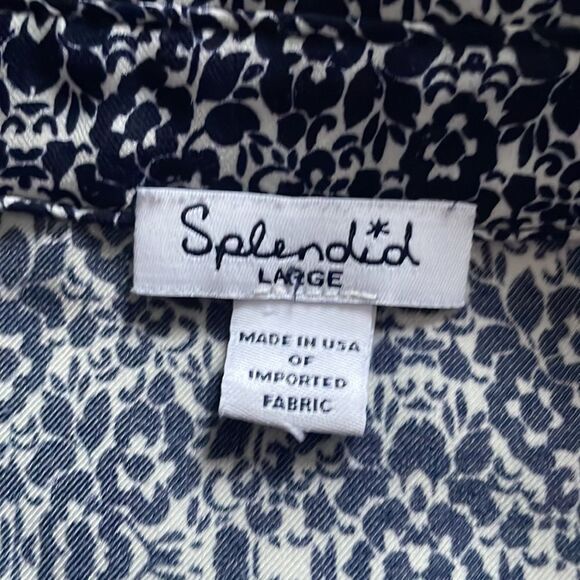 Splendid Navy & White Pattern Long Sleeve Button Down - Picture 2 of 7